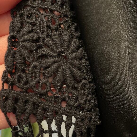 Chico’s Black Embroidered Boho Blouse | M/L (Sz 1) | Johnny Was Inspired NWOT - Picture 7 of 10